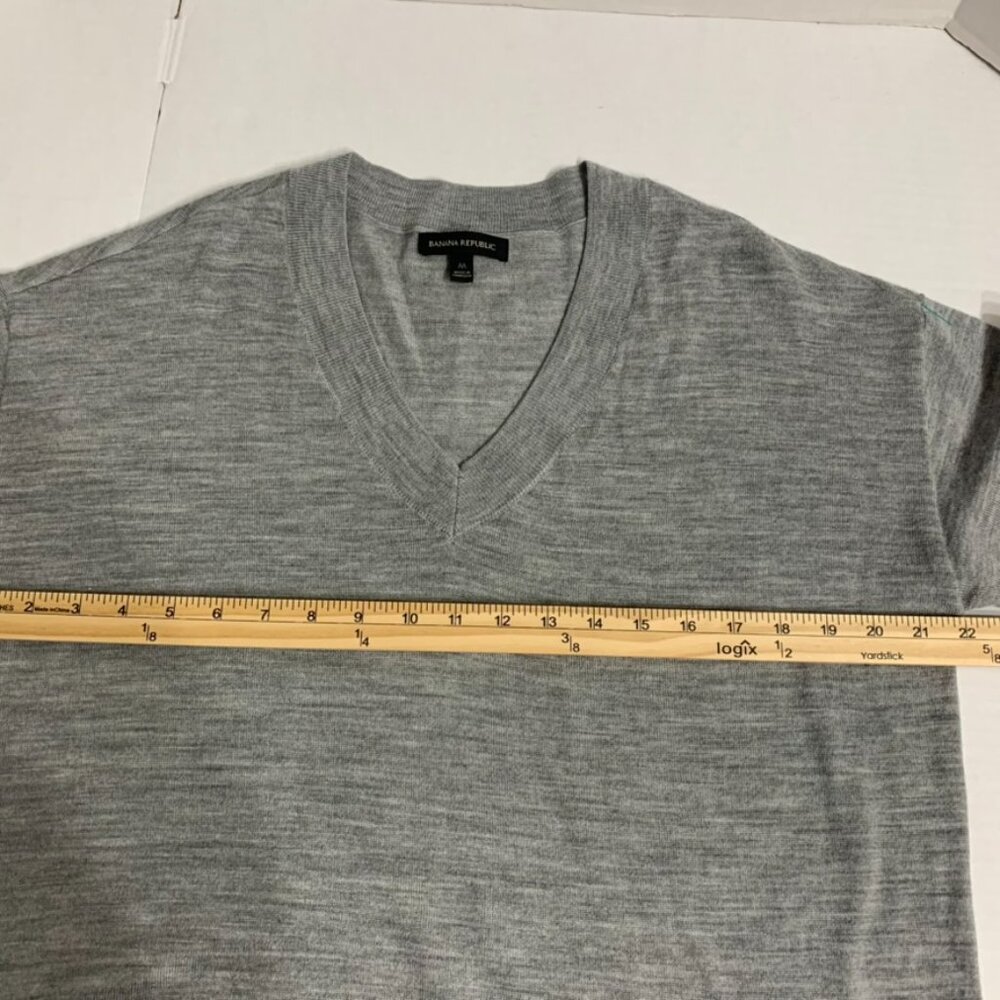 Banana Republic womens medium light gray merino wool sweater - Picture 6 of 11